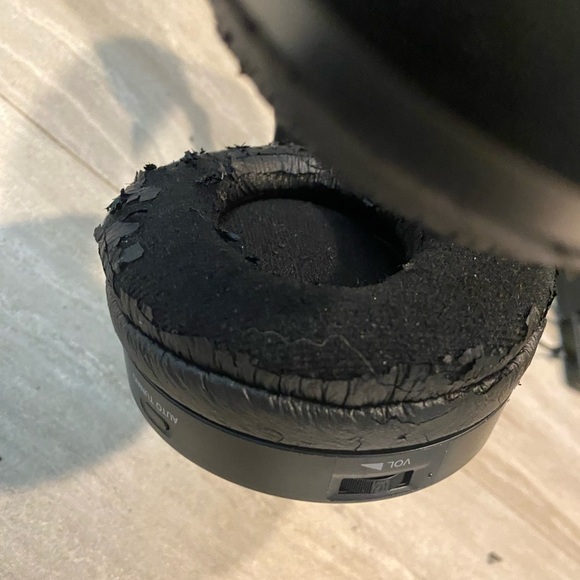 SONY Wireless Headphones MDR-RF985R Black And Transmitter Base TMR-RF985R-READ - Picture 12 of 13